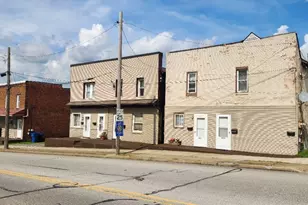 815 817 819 821 Second St, Ellwood City, PA 16117 - Photo 2