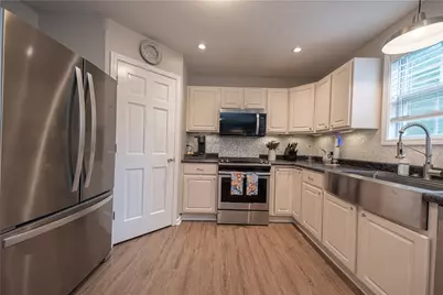 435 Cottage Ln, Monroeville, PA 15146 - Photo 8