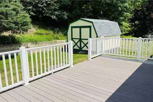 3174 New Hampshire Dr, Lower Burrell, PA 15068 - Photo 6