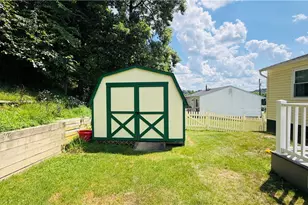 3174 New Hampshire Dr, Lower Burrell, PA 15068 - Photo 8