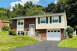 3174 New Hampshire Dr, Lower Burrell, PA 15068 - Photo 2