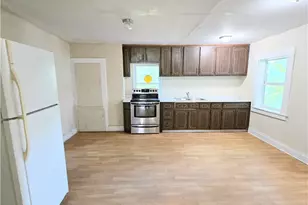 408 Pine St, New Castle, PA 16101 - Photo 6