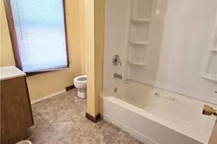 408 Pine St, New Castle, PA 16101 - Photo 22