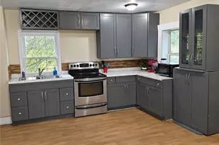 408 Pine St, New Castle, PA 16101 - Photo 10