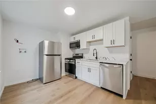 2321 Eccles St, Pittsburgh, PA 15210 - Photo 2