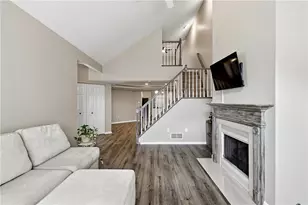 117 Linden Ct, Seven Fields Boro, PA 16046 - Photo 8