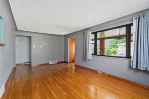 113 5th Ave, West Mifflin, PA 15122 - Photo 6