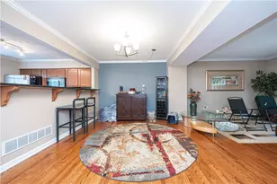 602 Berrington Ct, Bethel Park, PA 15102 - Photo 8