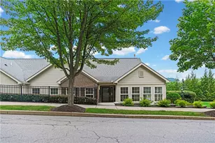 1102 Wealdstone Rd, Cranberry Township, PA 16066 - Photo 2