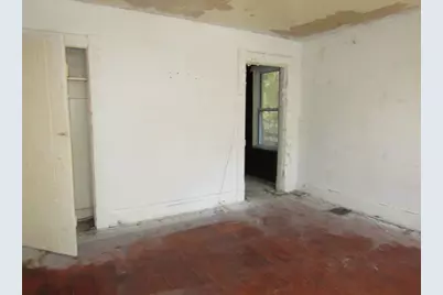 303 Flowers Ave, Pittsburgh, PA 15207 - Photo 14