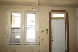 303 Flowers Ave, Pittsburgh, PA 15207 - Photo 8