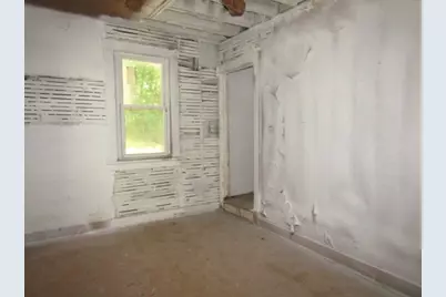 303 Flowers Ave, Pittsburgh, PA 15207 - Photo 10