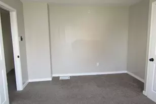 327 Quincy Ave, Pittsburgh, PA 15210 - Photo 22
