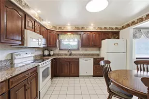 1031 Sharon Dr, Rostraver, PA 15012 - Photo 8