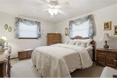 1031 Sharon Dr, Rostraver, PA 15012 - Photo 16