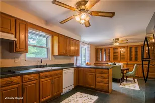138 Matterhorn Rd, Monroeville, PA 15146 - Photo 2