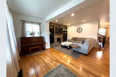 211 N 18th Ave, New Brighton, PA 15066 - Photo 18