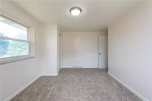 1110 Skyline Dr, Hempfield Township, PA 15601 - Photo 24