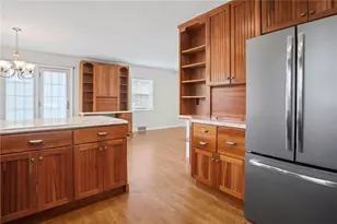 595 Kenilworth Dr, Pittsburgh, PA 15228 - Photo 16