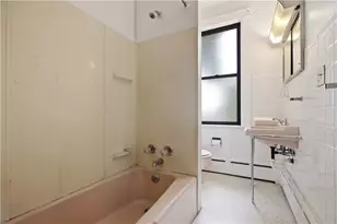 208 W New Castle St, Zelienople, PA 16063 - Photo 28