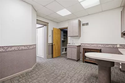 208 W New Castle St, Zelienople, PA 16063 - Photo 22