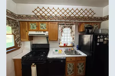 2830 Brentwood Ave, Pittsburgh, PA 15227 - Photo 6