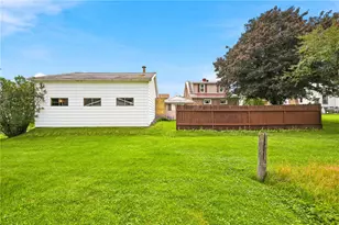 280 Center St, Central City Borough, PA 15926 - Photo 8