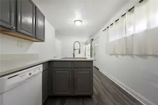 753 Jefferson Rd, Pittsburgh, PA 15235 - Photo 12