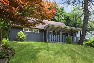 753 Jefferson Rd, Pittsburgh, PA 15235 - Photo 2