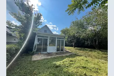 255 Hamilton Ave, Farrell, PA 16121 - Photo 4