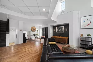 23 Seneca St, Pittsburgh, PA 15219 - Photo 8