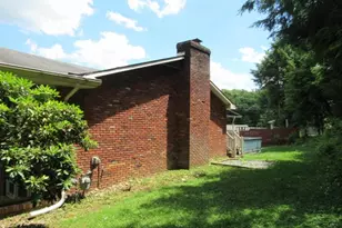 410 Crestridge Dr, Hempfield Township, PA 15601 - Photo 2