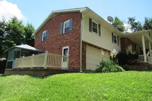 410 Crestridge Dr, Hempfield Township, PA 15601 - Photo 18