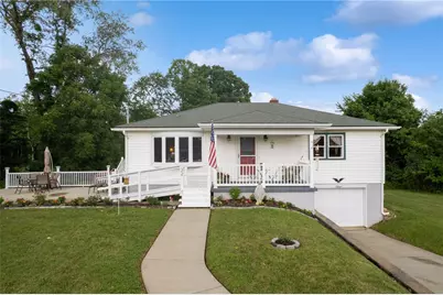 32 John Dr, Hanover Township, PA 15021 - Photo 1