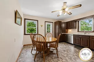 32 John Dr, Hanover Township, PA 15021 - Photo 8