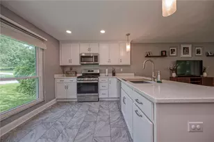 29 Bel Aire Dr, Murrysville, PA 15626 - Photo 4