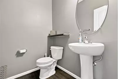 1 Roosevelt Dr, Kennedy Township, PA 15136 - Photo 16