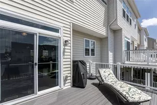 1 Roosevelt Dr, Kennedy Township, PA 15136 - Photo 4
