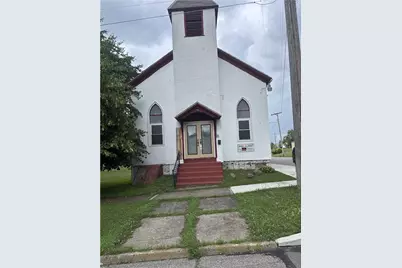 946 Beechwood Ave, Farrell, PA 16121 - Photo 1