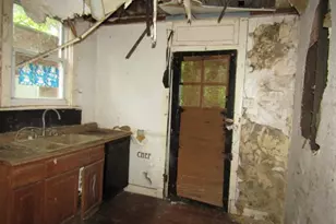 644 Paulson Ave, Pittsburgh, PA 15206 - Photo 12