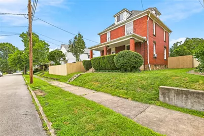 1227 Sycamore St, Connellsville, PA 15425 - Photo 2