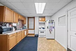 2208 Duss Ave, Ambridge, PA 15003 - Photo 10