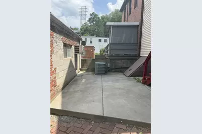 3221 Harcum Way, Pittsburgh, PA 15203 - Photo 16