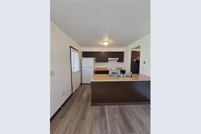111 E Pike St, Canonsburg, PA 15317 - Photo 10