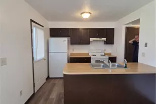 111 E Pike St, Canonsburg, PA 15317 - Photo 10