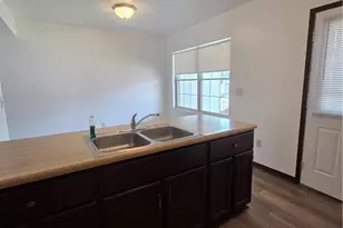 111 E Pike St, Canonsburg, PA 15317 - Photo 16
