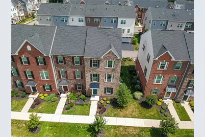 115 Sample Ln, Cranberry Township, PA 16066 - Photo 4