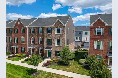 115 Sample Ln, Cranberry Township, PA 16066 - Photo 2