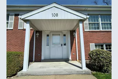 106 Elise Dr, Center Township, PA 16001 - Photo 2