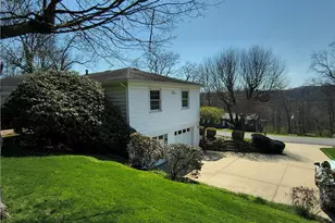 106 Elise Dr, Center Township, PA 16001 - Photo 40